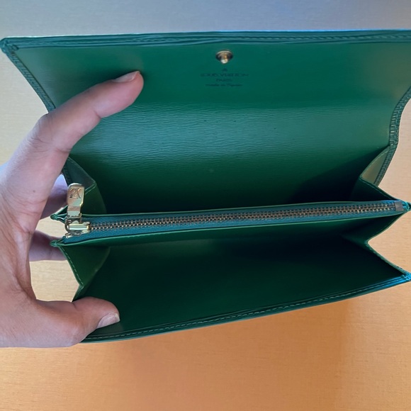 LV Bundle: clutch and Sarah wallet - EUC - Picture 6 of 6